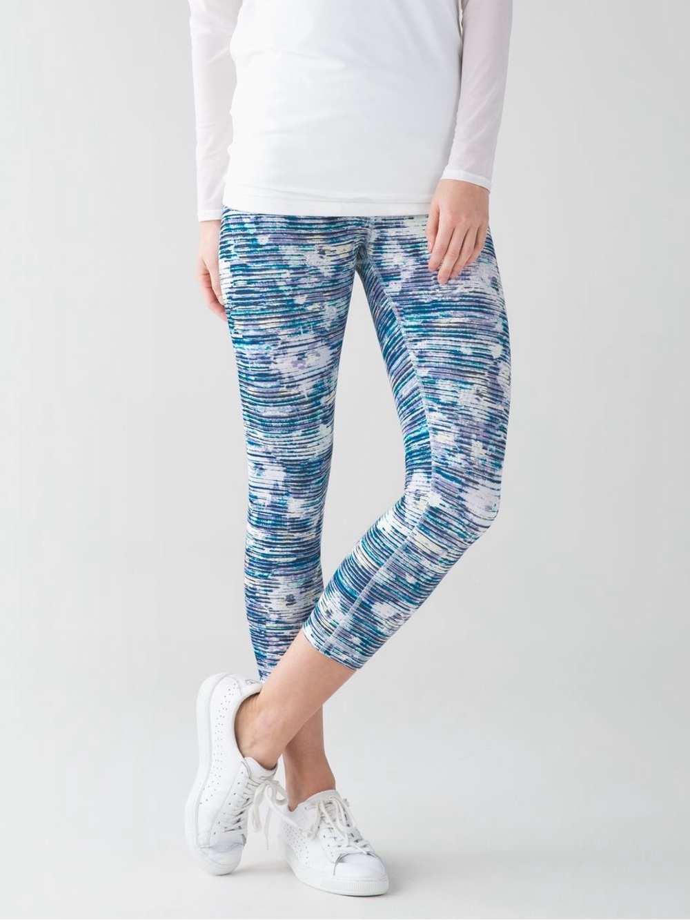 Wunder Under Striped Blurry Bell Crop High Rise (6)